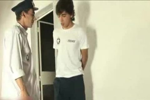 teens Novo Ã© Usado Por Militar Na Cadeia