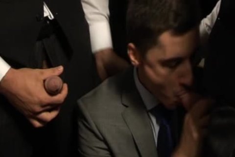 Jay Roberts fucks in the ass