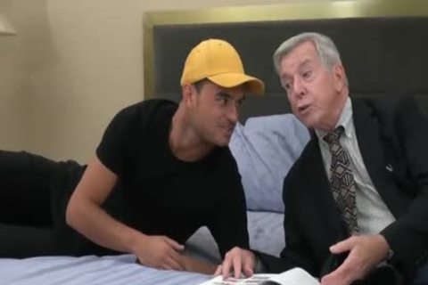 O4M - Teacher Tops Student