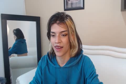 monstrous Dicked Colombian Diva