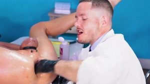 Club Inferno Dungeon: In uniform digs hard ramming