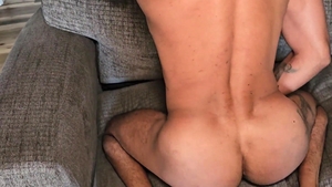AmateurGayPOV: Planking and Primping Side by Side