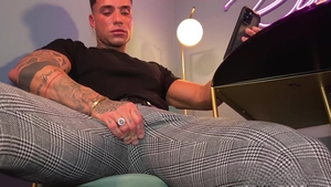 HotAFmen: Tattooed Babe's Explicit Jackoff Experience